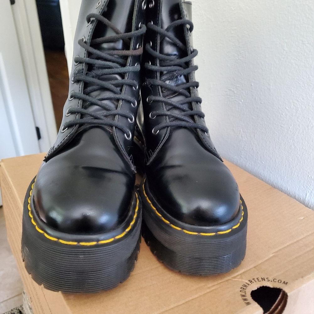 Dr Marten Jadons Size 7